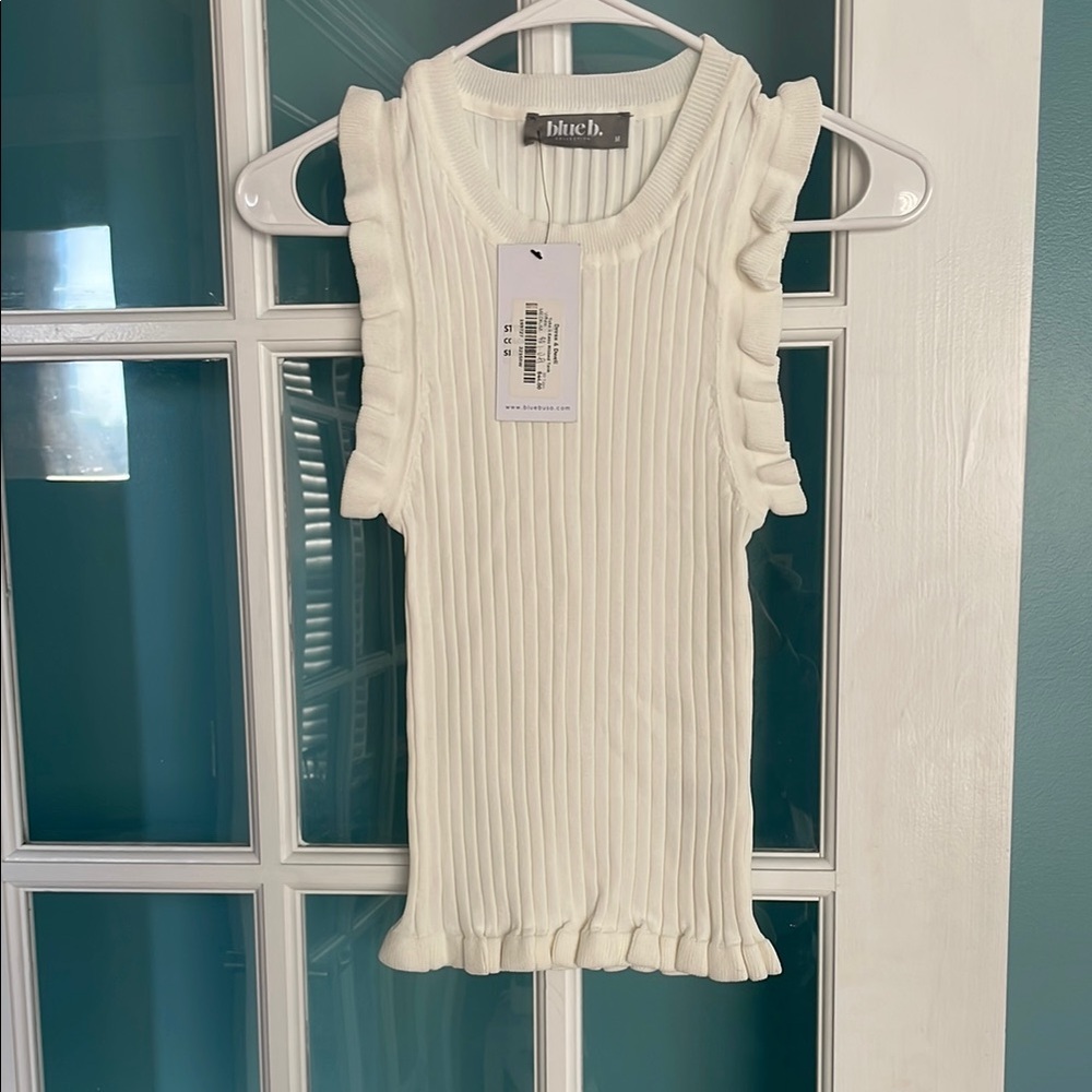 NWT blueb. White Ribbed Sleeveless Top